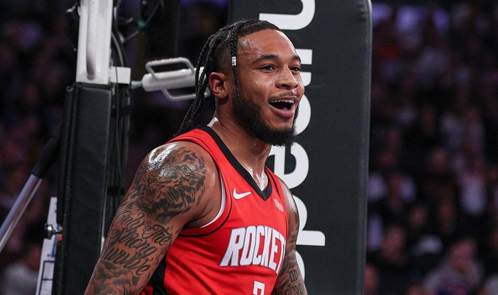 关于湖人年轻球员摩尔表现抢眼,赢得主帅赞赏的信息 关于湖人年轻球员摩尔表现抢眼,赢得主帅赞赏的信息