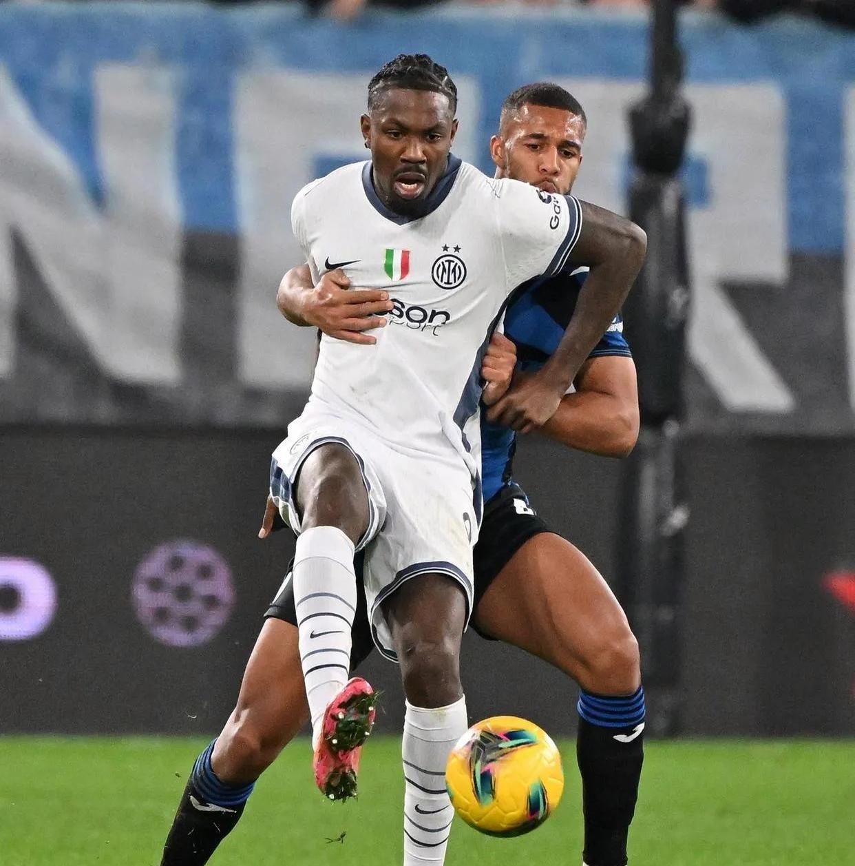 杏彩体育地址-那不勒斯客场战胜对手，赛季希望再现曙光的简单介绍