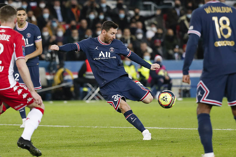 尼姆迎来和布雷斯特的激动比赛(尼姆vs雷恩) 尼姆迎来和布雷斯特的激动比赛(尼姆vs雷恩)