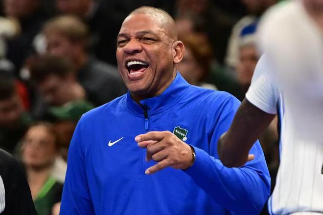 关于快船主帅里弗斯遭质疑球队面临重建的信息 关于快船主帅里弗斯遭质疑球队面临重建的信息