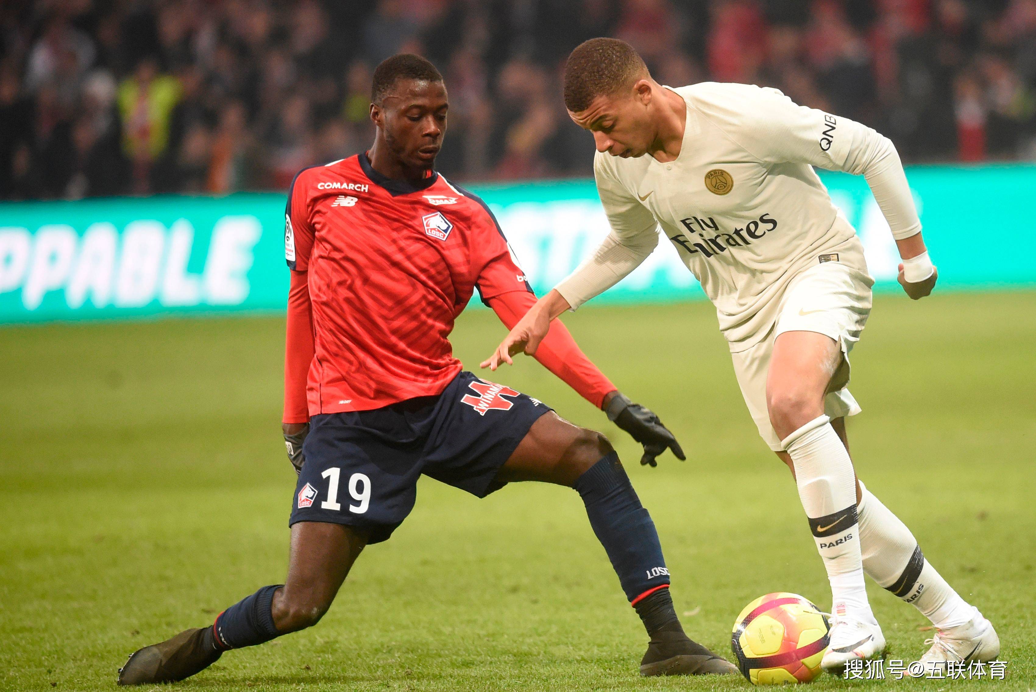 杏彩体育直播-巴黎圣日耳曼惨遭逆转！客场不敌里尔球队