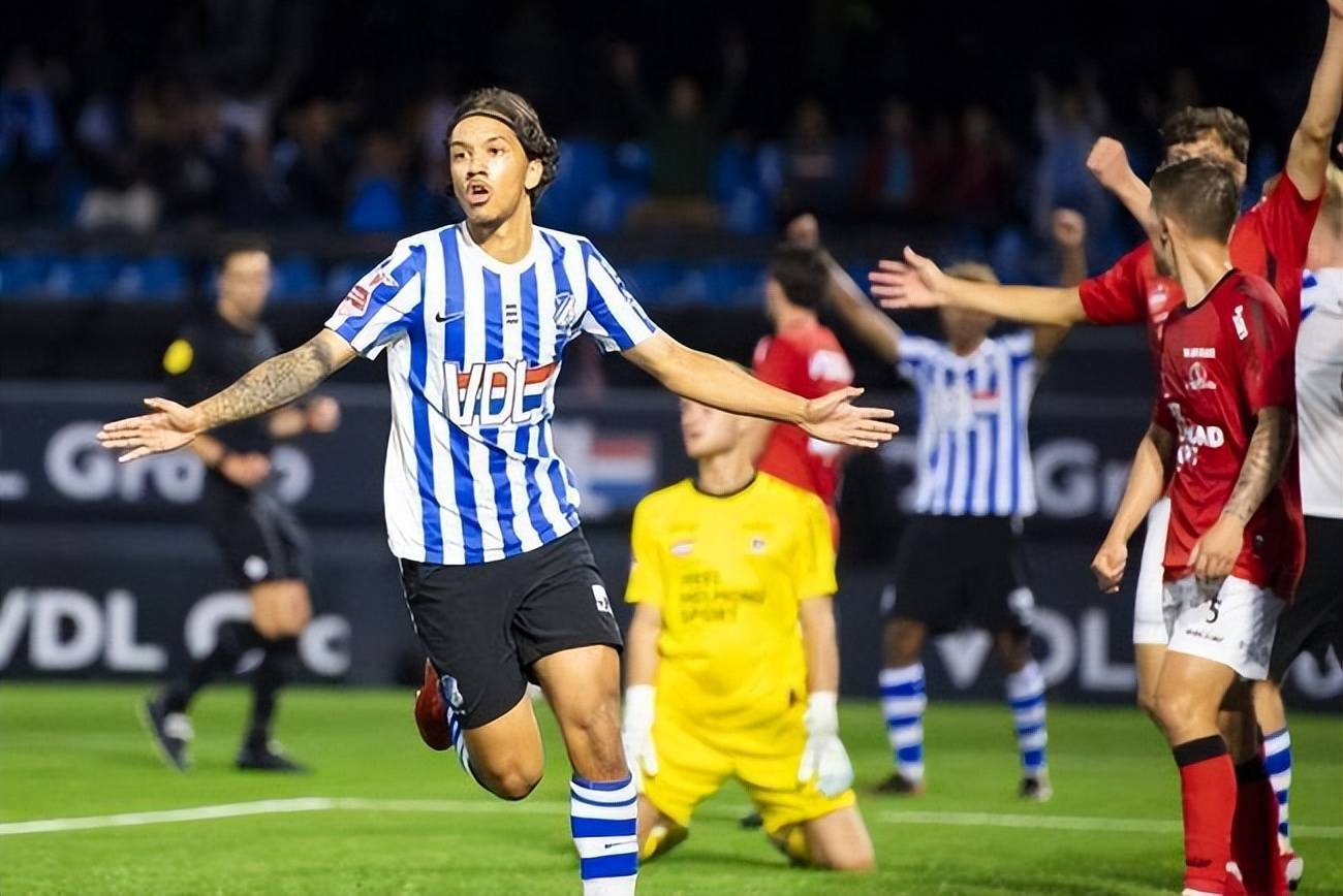 杏彩体育亚洲官网-包含阿尔艾因进攻端火力强劲，欲破河床防线的词条