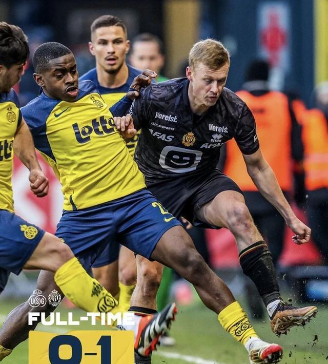 杏彩体育直播-阿贾克斯逆袭切尔西，晋级抢眼