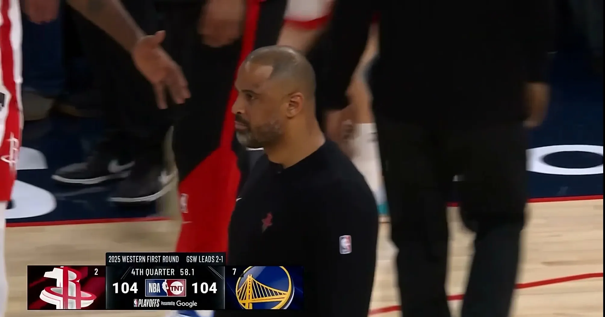 杏彩体育网页版入口-关于大比分落后，主教练紧急调整战术的信息