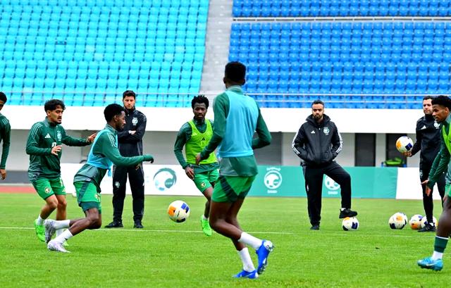 包含沙特阿拉伯球队在国际赛事中积极参与的词条 包含沙特阿拉伯球队在国际赛事中积极参与的词条