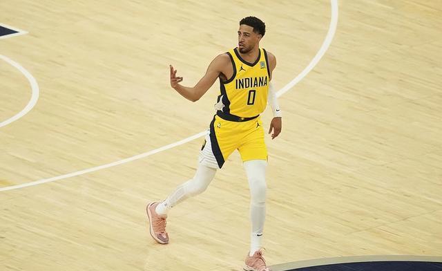 杏彩体育平台-步行者队新赛季火力全开，对手难以抗衡