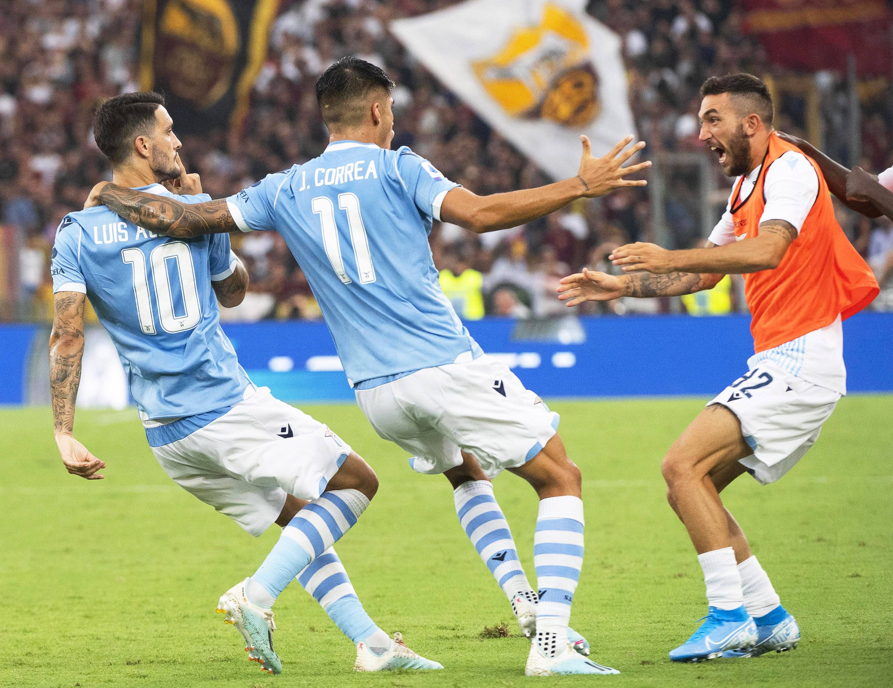 杏彩体育网站-拉齐奥主场击败对手，取得重要三分