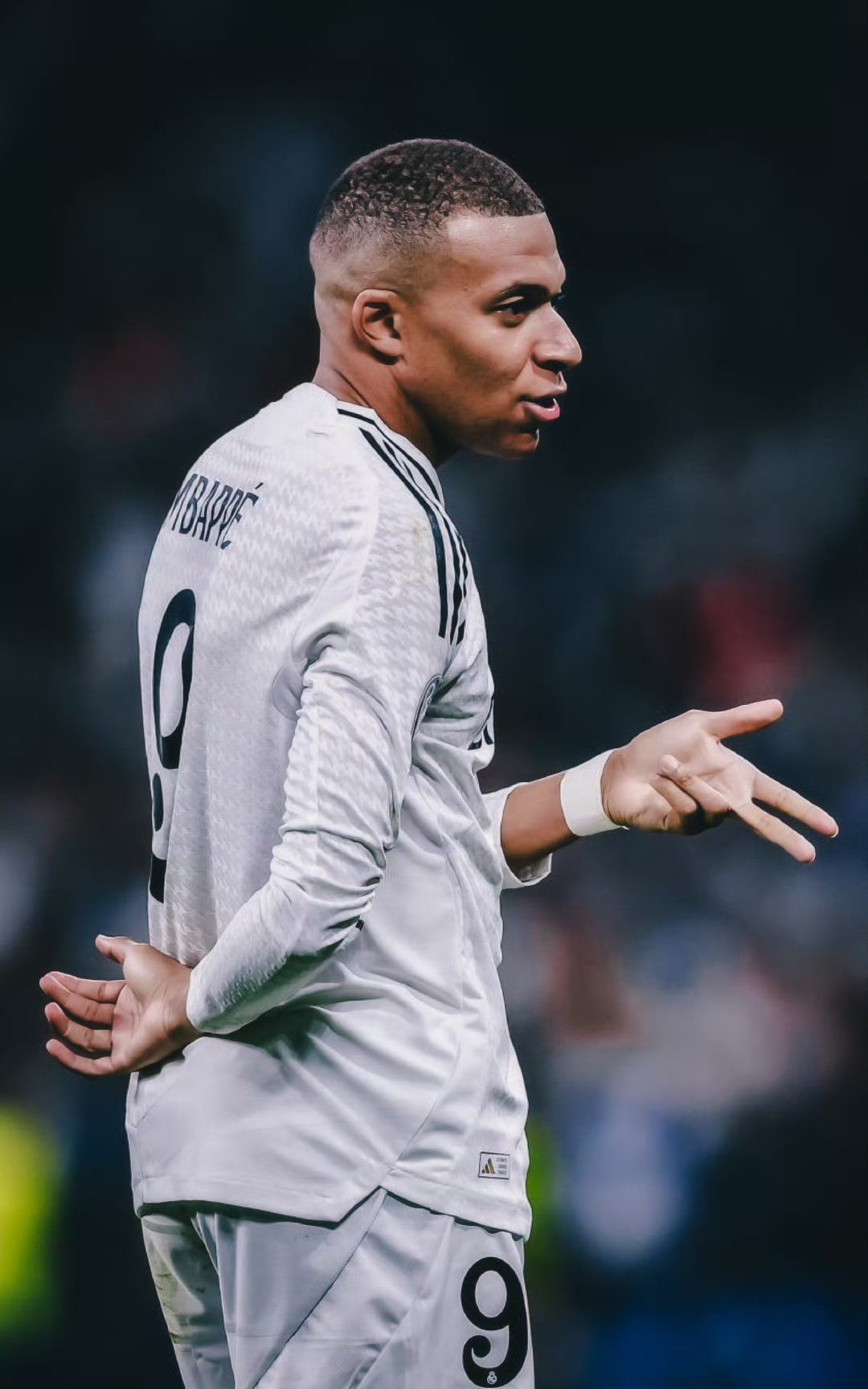 曼城完胜皇马,成功挺进半决赛! 曼城完胜皇马,成功挺进半决赛!