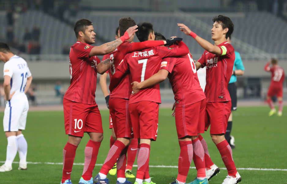 杏彩体育app-激烈角逐中，球员们全力以赴，奋勇拼搏的简单介绍