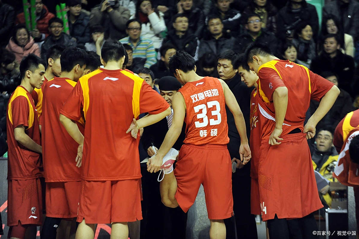 杏彩体育官网-关于沙尔克遭遇四连败，球队危险境地的信息