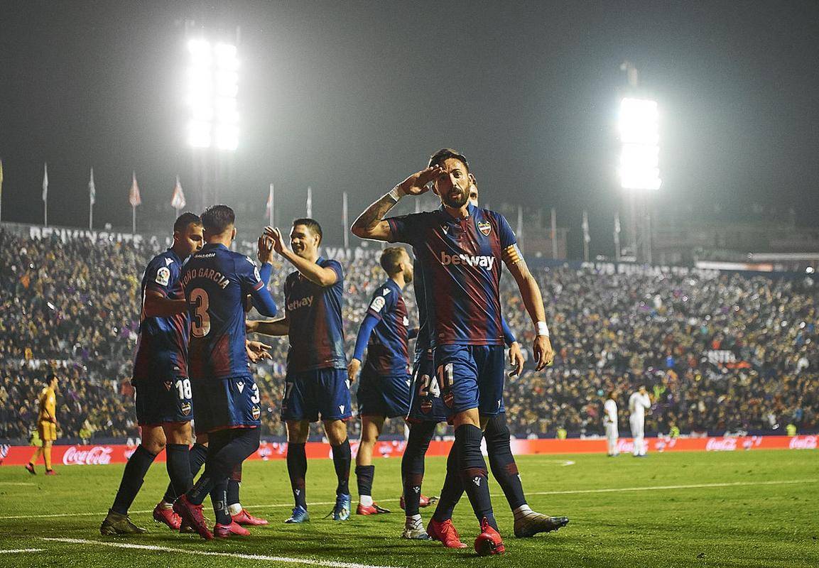 关于布雷斯特主场告捷,法甲联赛排名攀升的信息 关于布雷斯特主场告捷,法甲联赛排名攀升的信息