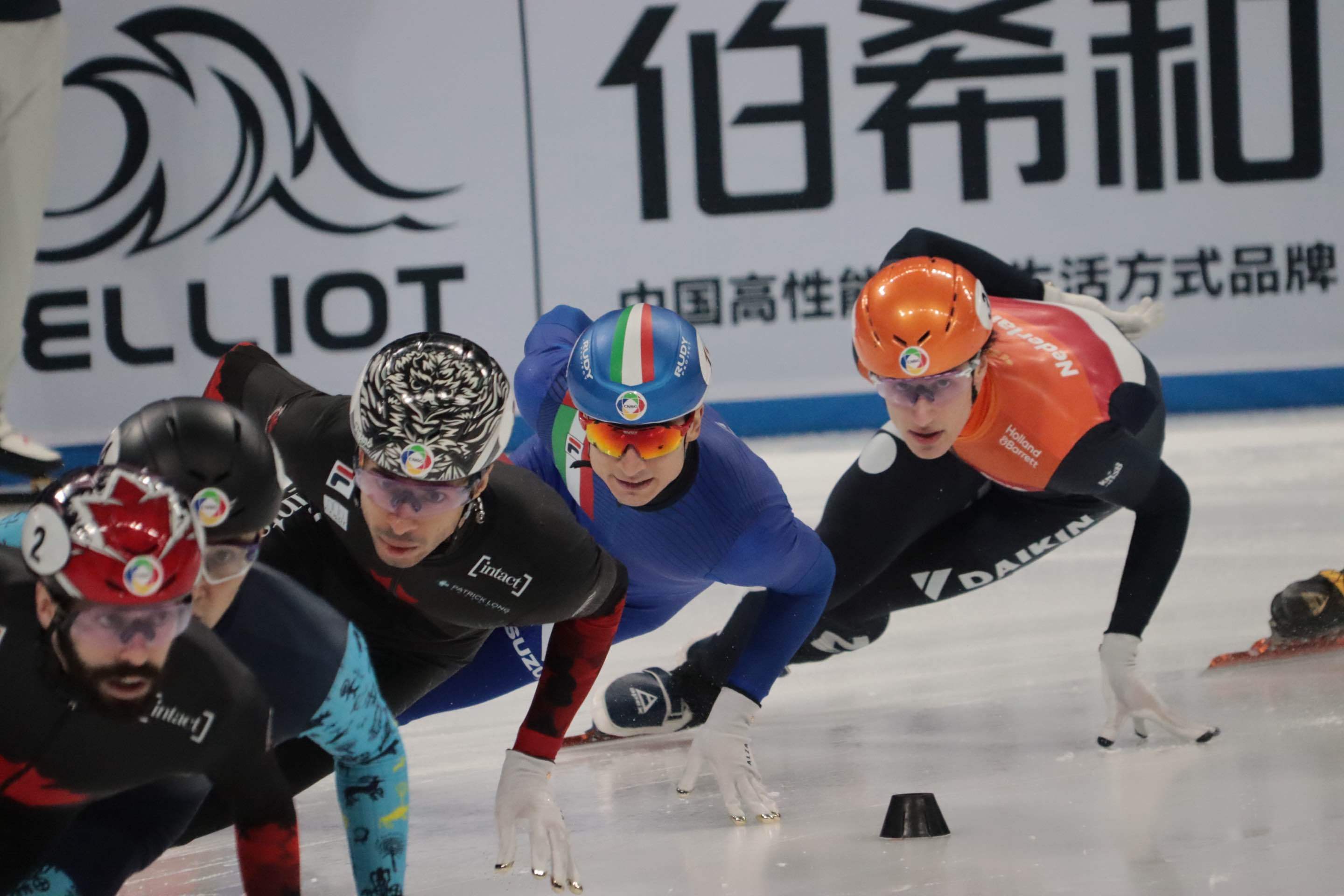 杏彩体育网页版登录入口-瑞典速滑选手突破重围，获得胜利的简单介绍