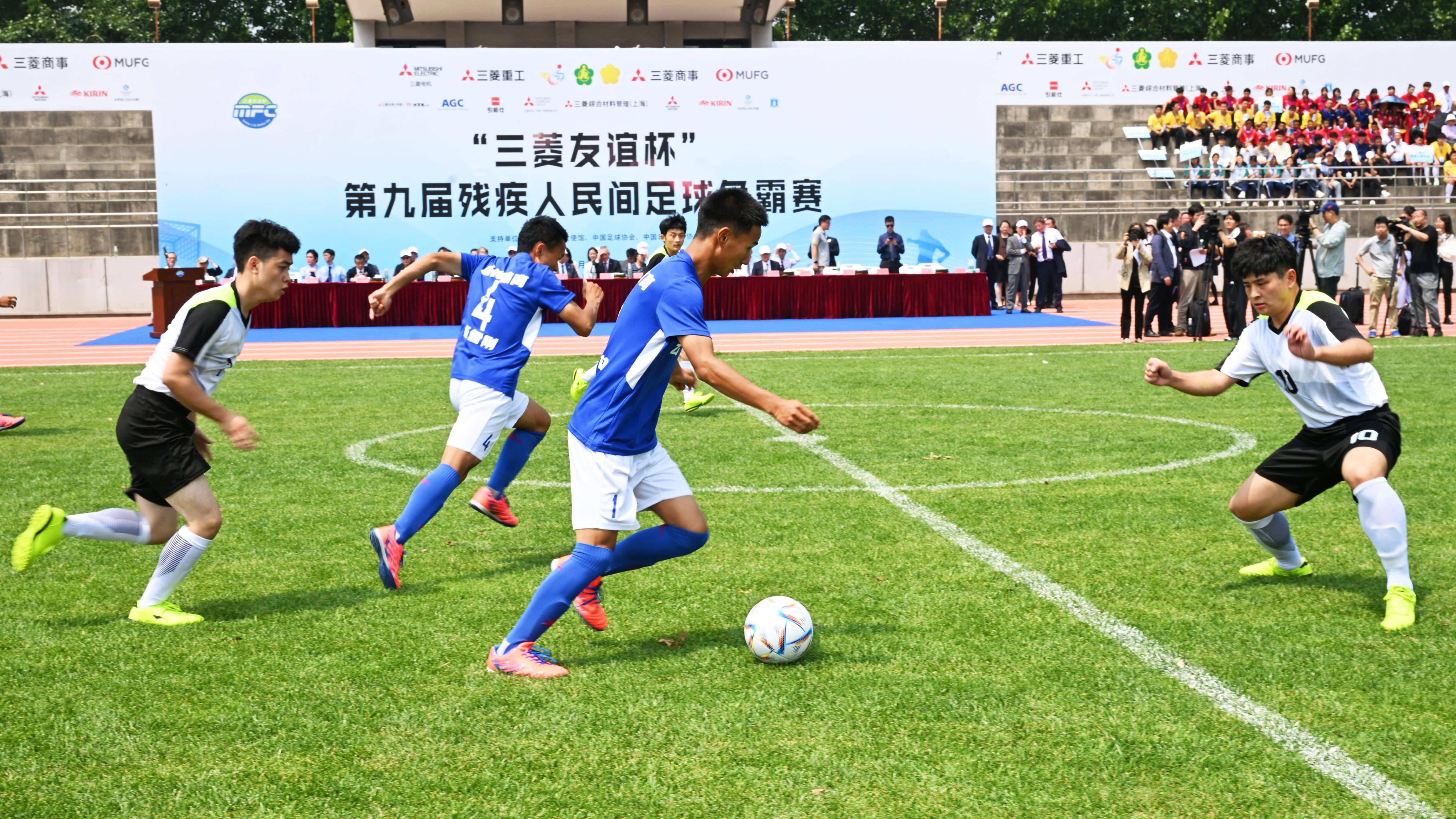 杏彩体育-传奇名将归来，足球队伍再次壮大争霸的简单介绍