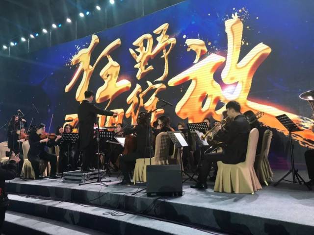 包含火星篮球锦标赛接近尾声谁才是最强者？的词条