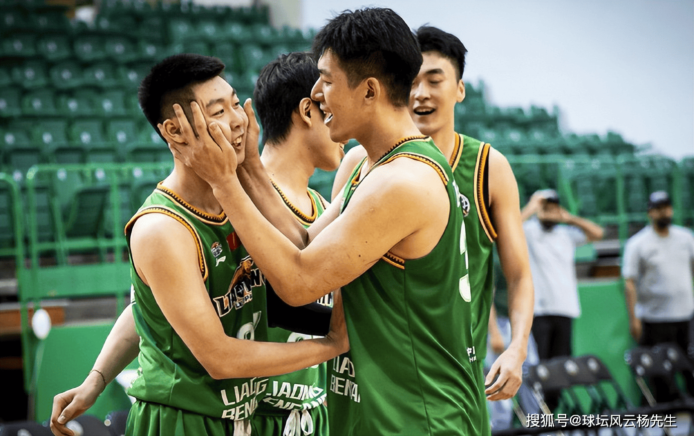 辽宁男篮大比分胜出,夺得重要胜利 辽宁男篮大比分胜出,夺得重要胜利