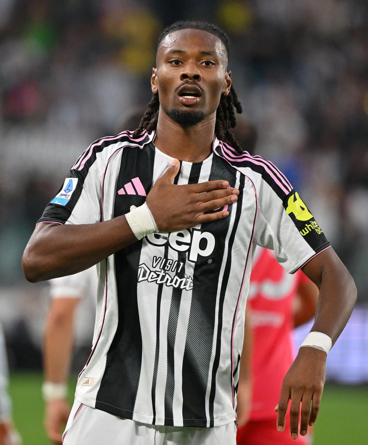 尤文图斯完胜对手，冲击前四