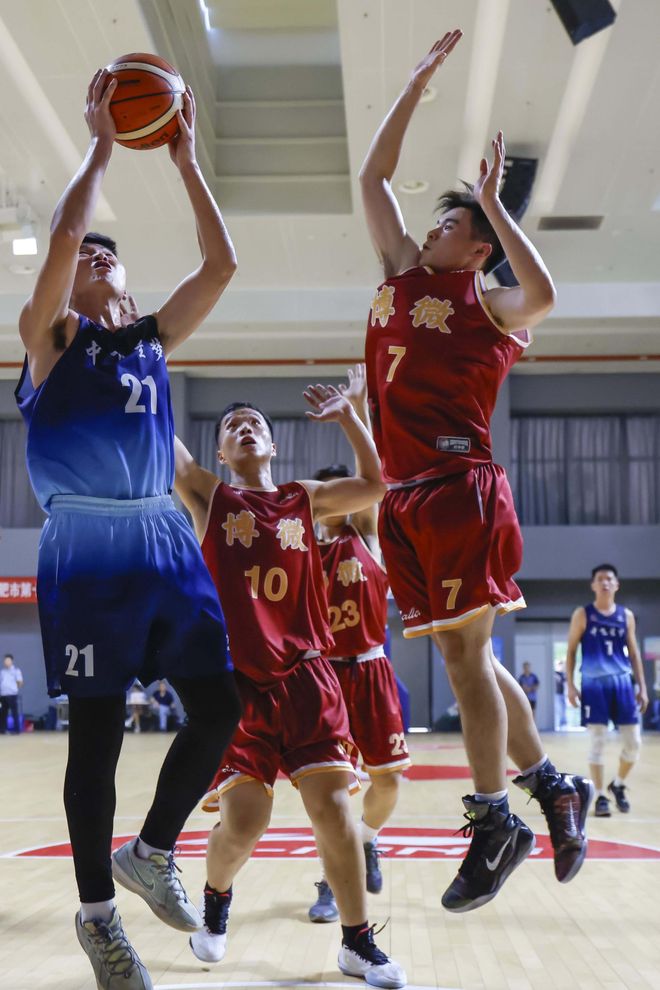 大陆最高水准篮球盛事再掀篮球热潮 大陆最高水准篮球盛事再掀篮球热潮